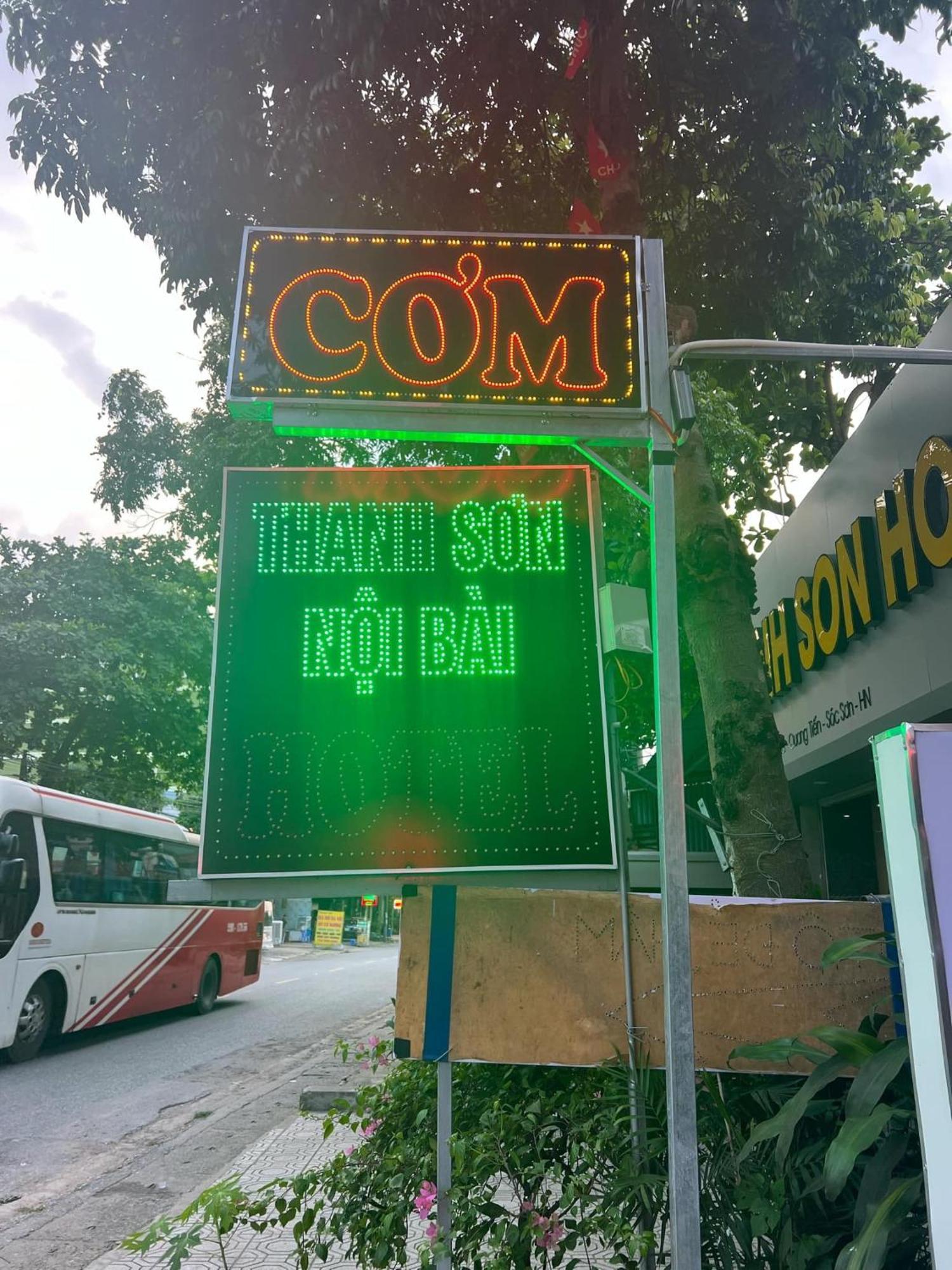 Khach San Thanh Son Noi Bai Hanoi Exteriör bild